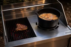 Dutch Oven mit Holzfäller Steak vom Grill