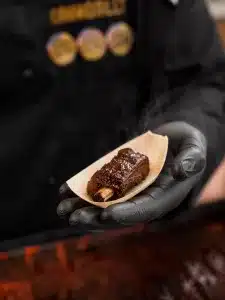 ein gruß aus der grillküche von chimi bevor die speisenfolge startet