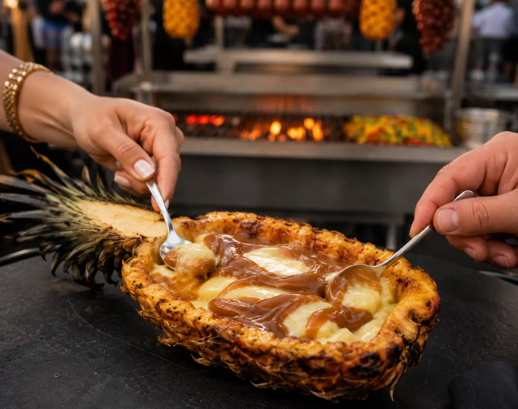Grill Ananas mit Vanillecreme und Dulce de Leche