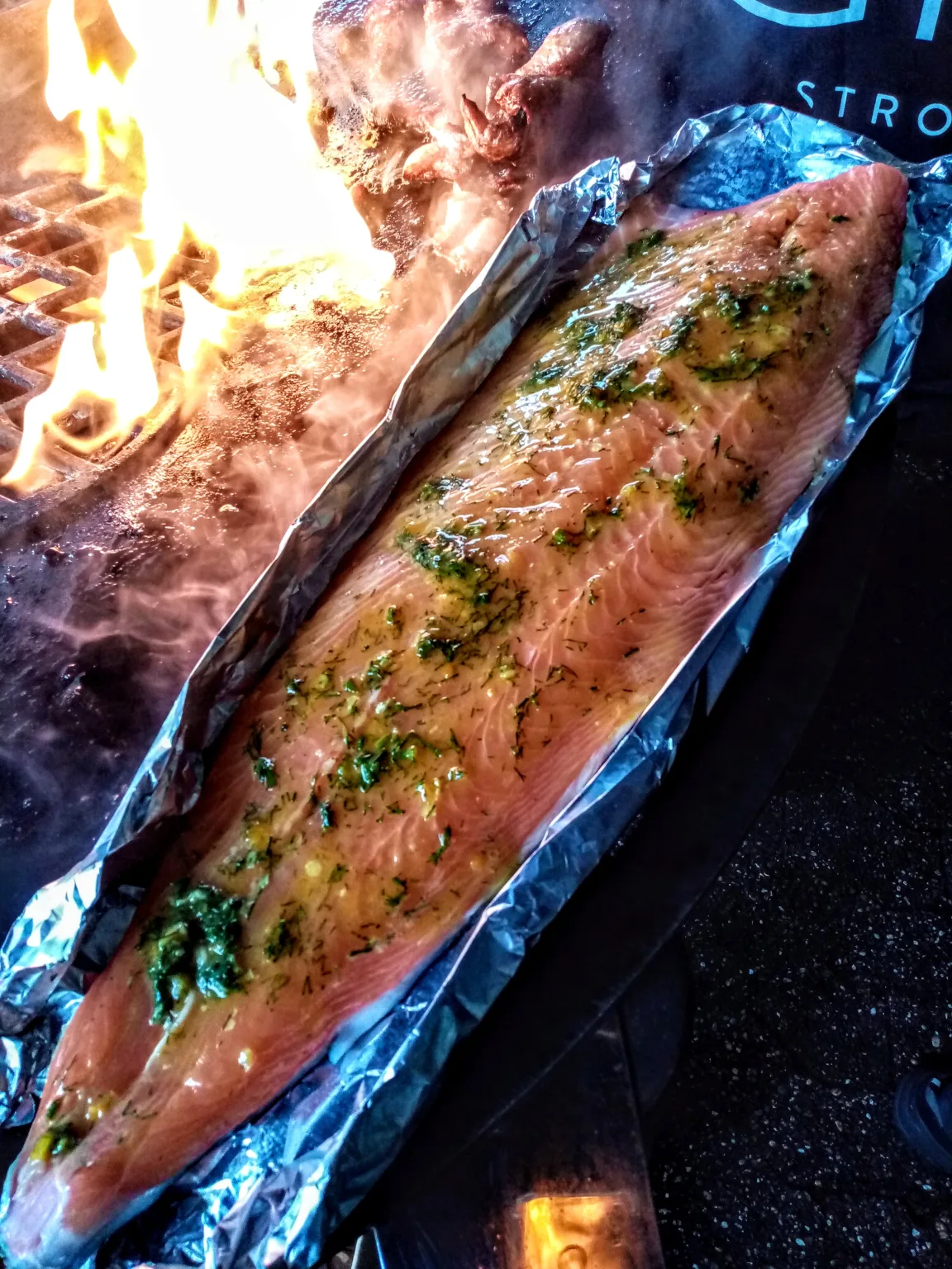 LACHSFILET V. GRILL